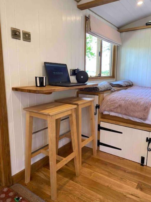 The Hereford Hut, Charming 1 Bedroom Shepherds Hut Callow Exterior foto