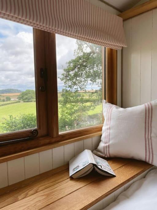 The Hereford Hut, Charming 1 Bedroom Shepherds Hut Callow Exterior foto